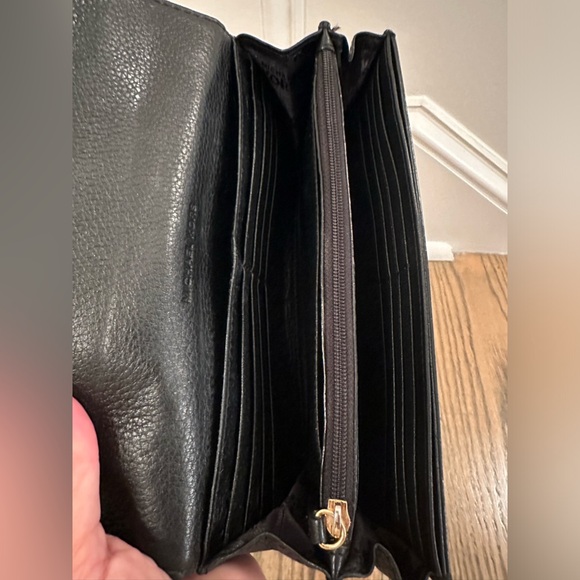 Michael Kors Cheetah Wallet - Picture 3 of 3